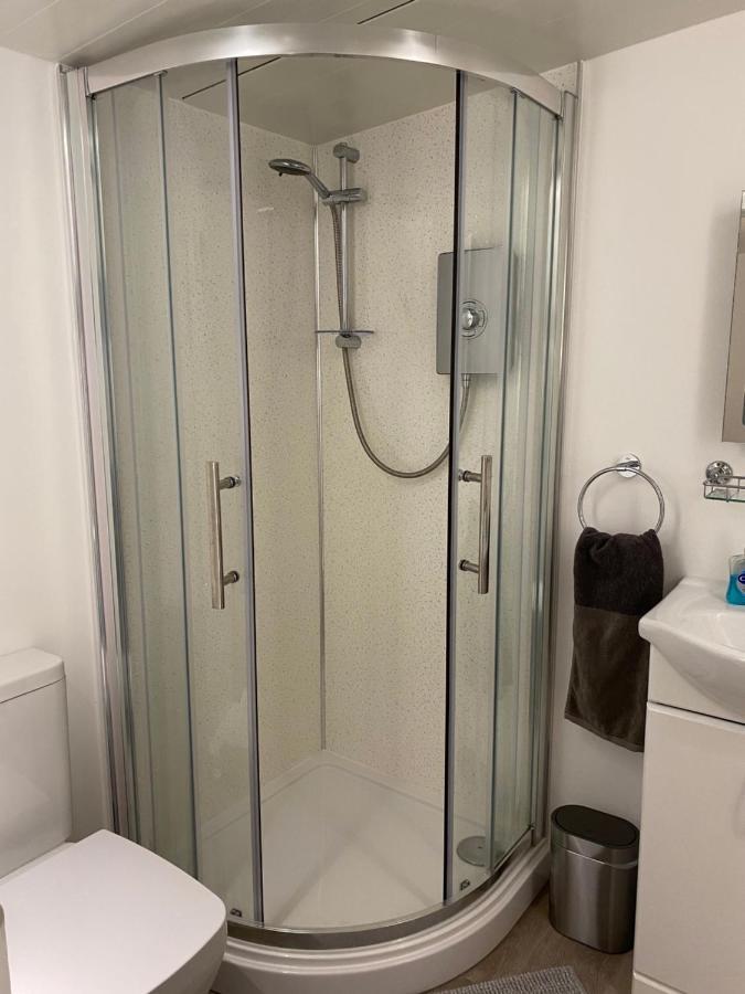 Delightful 1 Bedroom Chalet Throwleigh Bagian luar foto